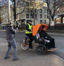 Rolf Buschner mit Rikscha